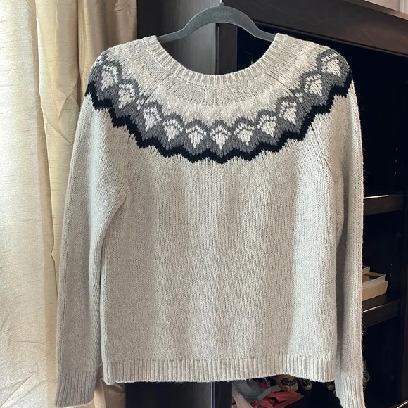 Banana Republic Sweaters Cute And Cozy Banana Republic Sweater